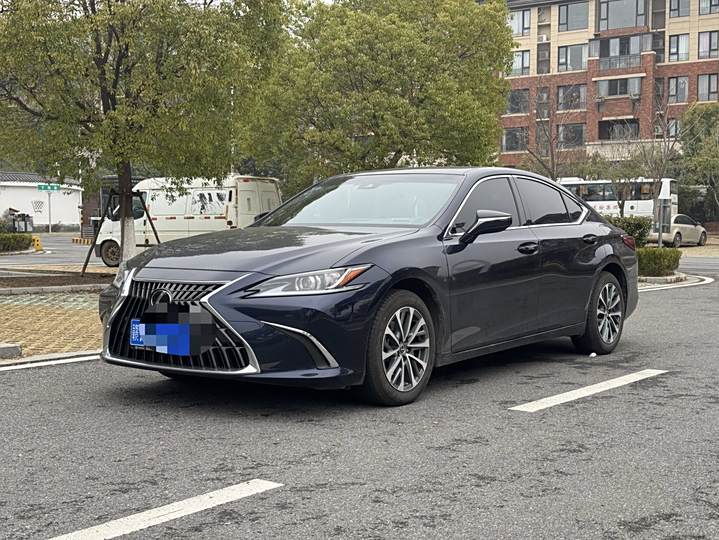 Lexus ES 2023 200 Excellent Edition
