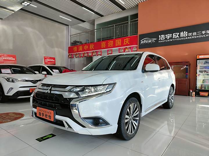Outlander 2021 model, facelifted 2.0L, two-wheel drive, 5-seater