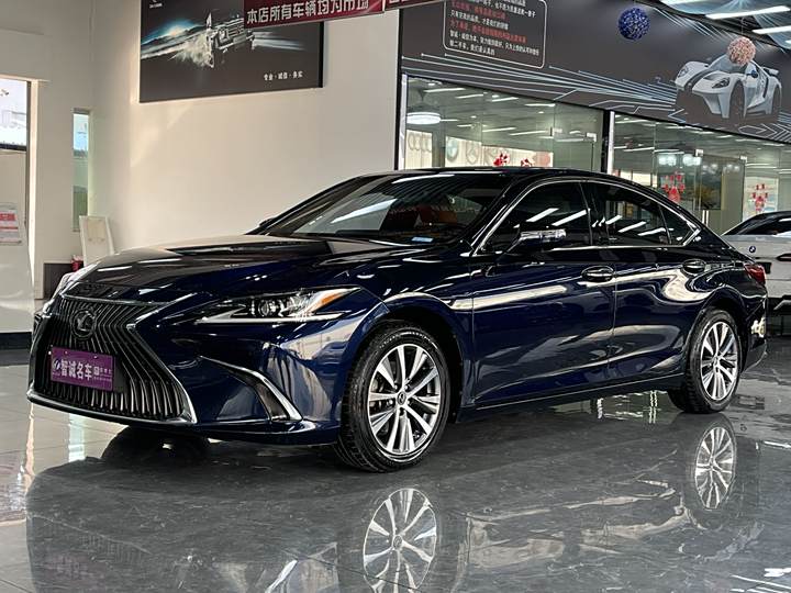 Lexus ES 2020 Model 200 Excellent Edition
