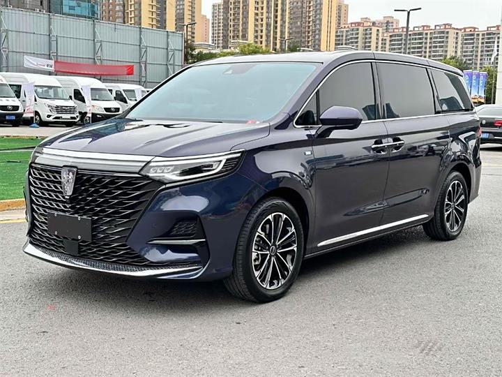 Roewe iMAX8 2022 400TGI flagship version