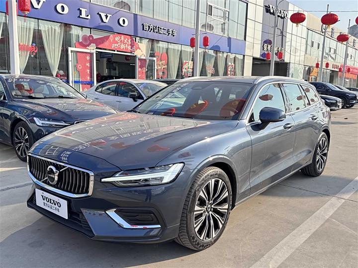 Volvo V60 2024 B5 Zhiyuan Deluxe Edition
