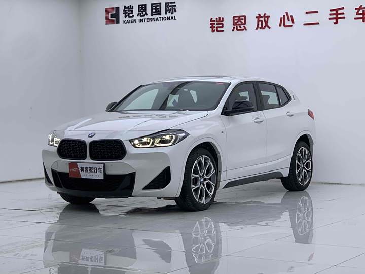 BMW X2 2022 xDrive25i Night Edition