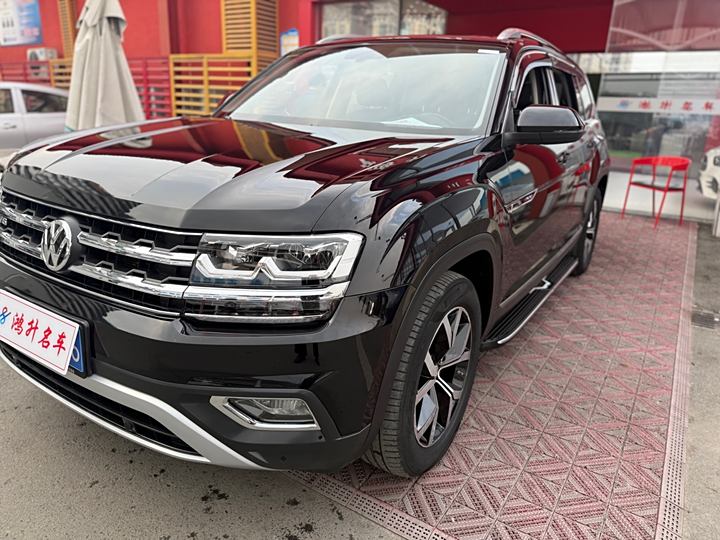 Touang 2020 530 V6 four -wheel drive luxury version country VI
