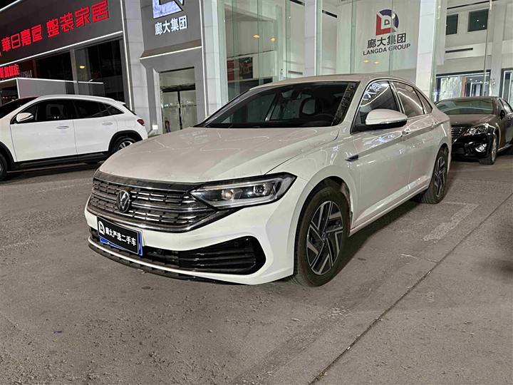 Sagitar 2023 300TSI DSG transcendence version