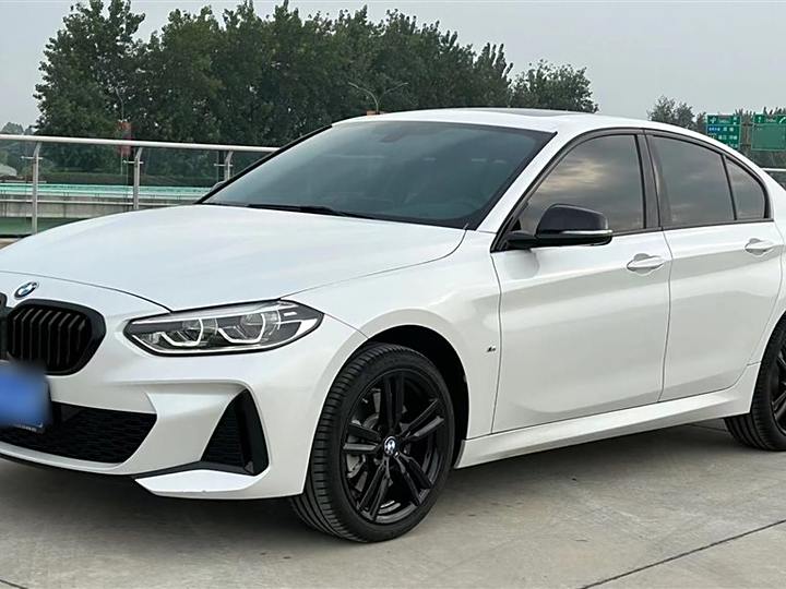 BMW 1 Series 2022 125i M Sports Night Edition