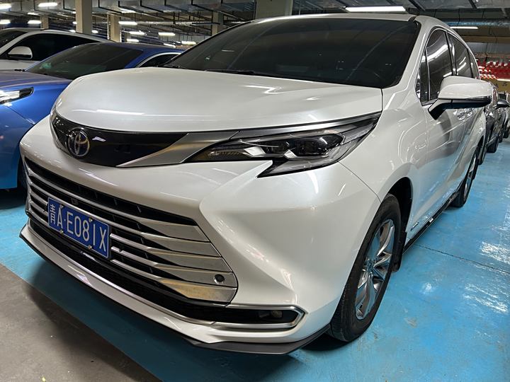 Sina SIENNA 2021 2.5L Hybrid Comfort Edition