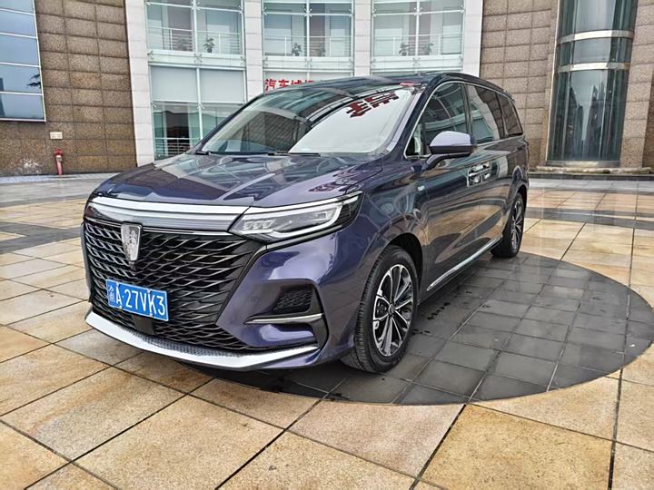 Roewe iMAX8 2021 400TGI flagship version