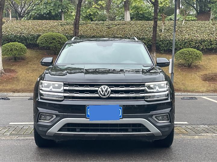 Touran 2020 330TSI Two-wheel drive Deluxe Edition Guo VI
