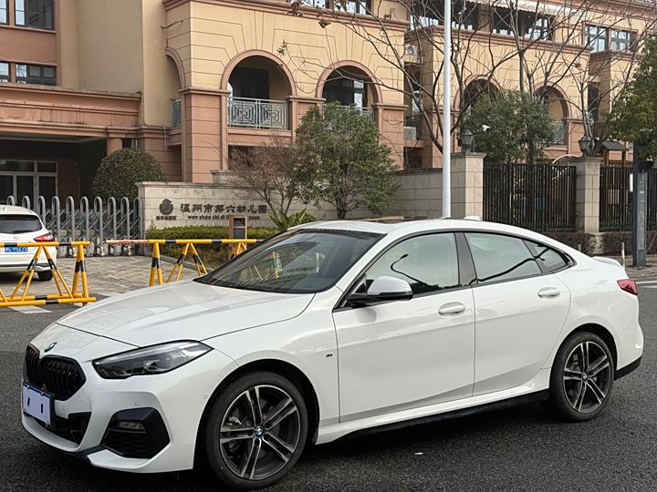 BMW 2 Series (imported) 2023 225i four-door coupe M sports suit
