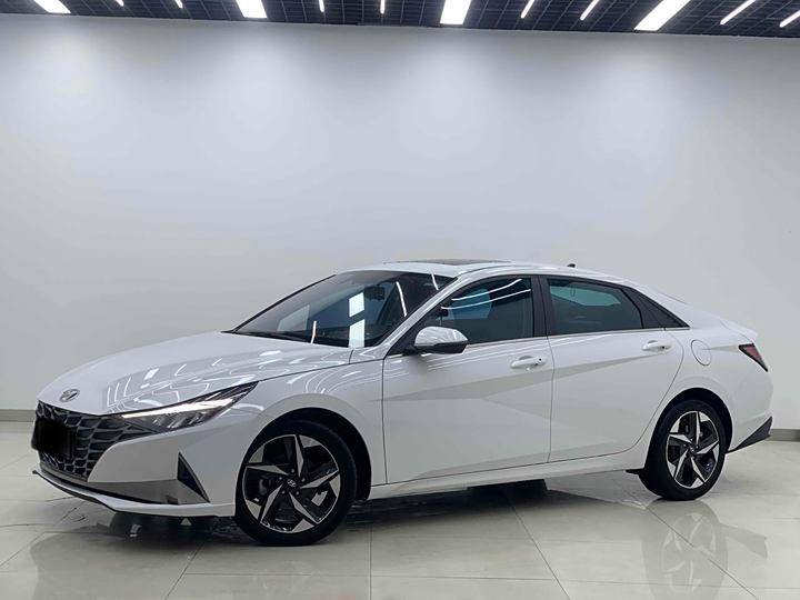 Elantra 2021 1.5L CVT LUX Premium Edition