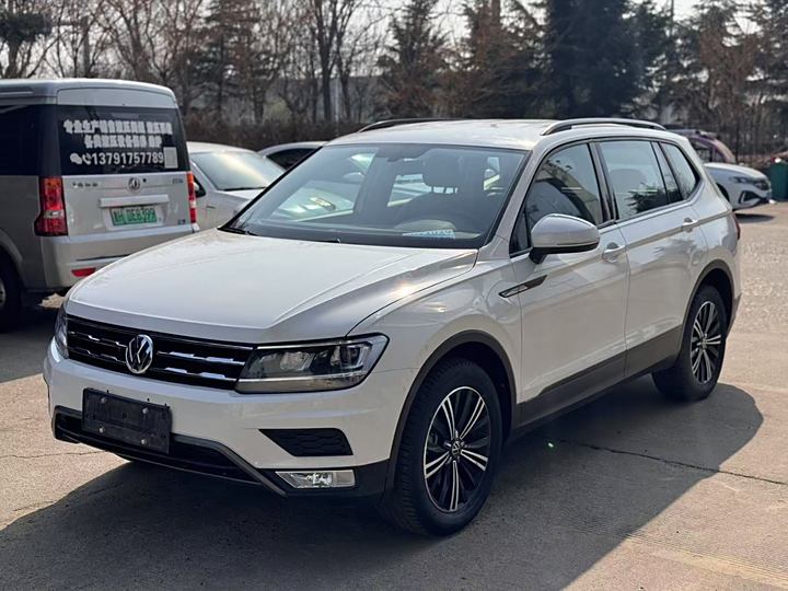 Tiguan L 2021 330TSI automatic two-wheel drive comfort version