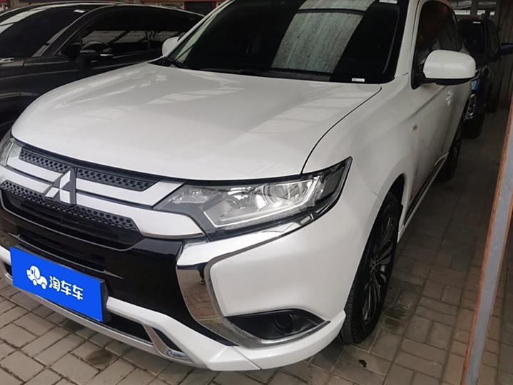 Outlander 2021 2.0L two-wheel drive smooth version 5 seats