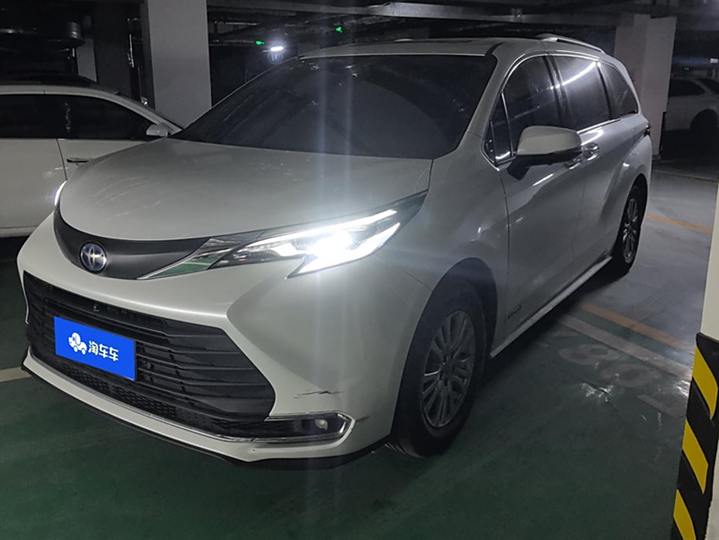 Sina SIENNA 2021 2.5L Hybrid Comfort Edition