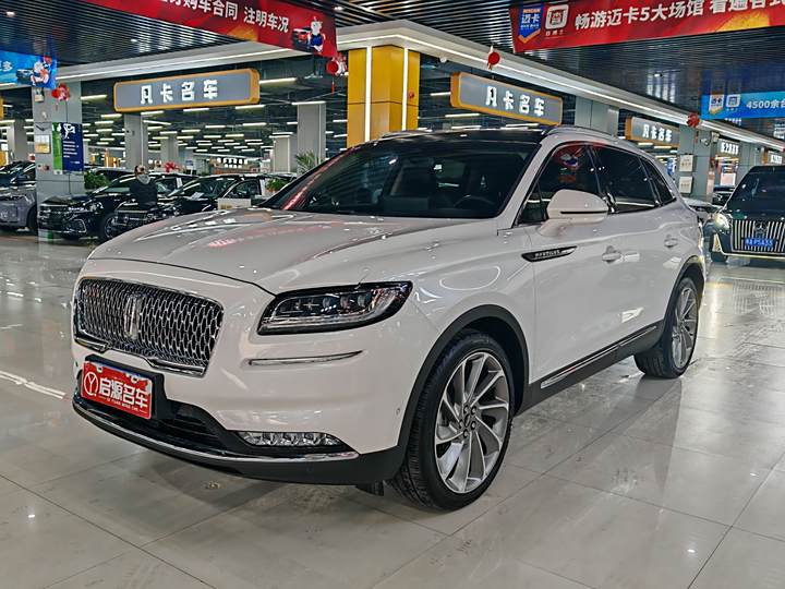 Navigator 2021 2.7T four-wheel drive version