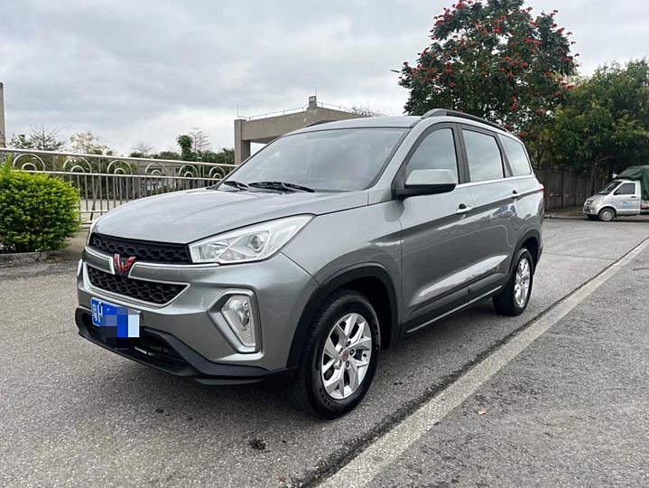 Wuling Hongguang S3 2019 1.5T manual and comfortable model Guo VI