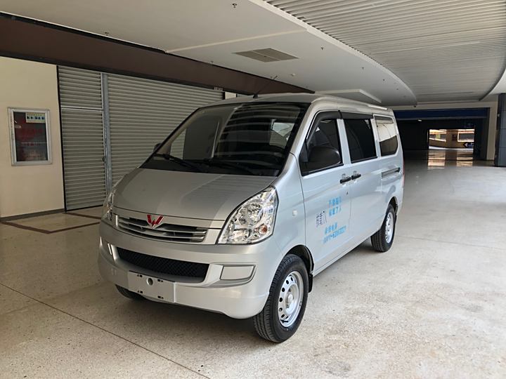 Wuling Rongguang S 2021 1.2L basic 7-seater LSI