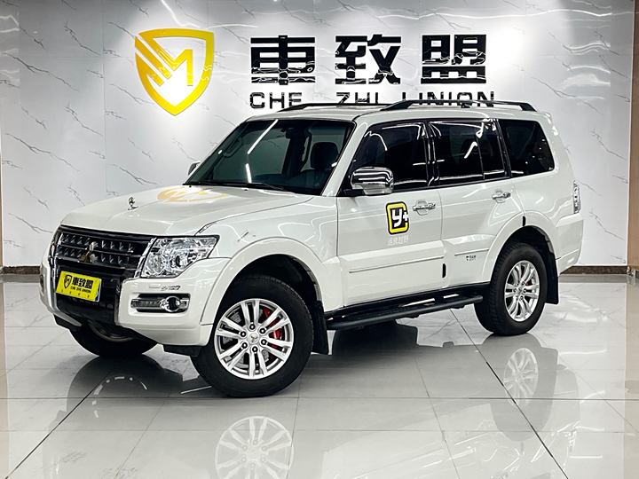 Pajero (imported) 2020 model 3.0L automatic premium off-road version