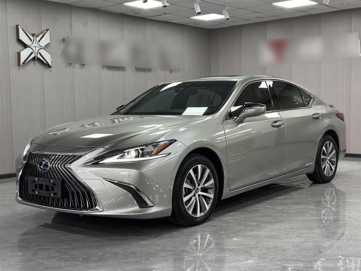 Lexus ES 2020 300h Excellent Edition