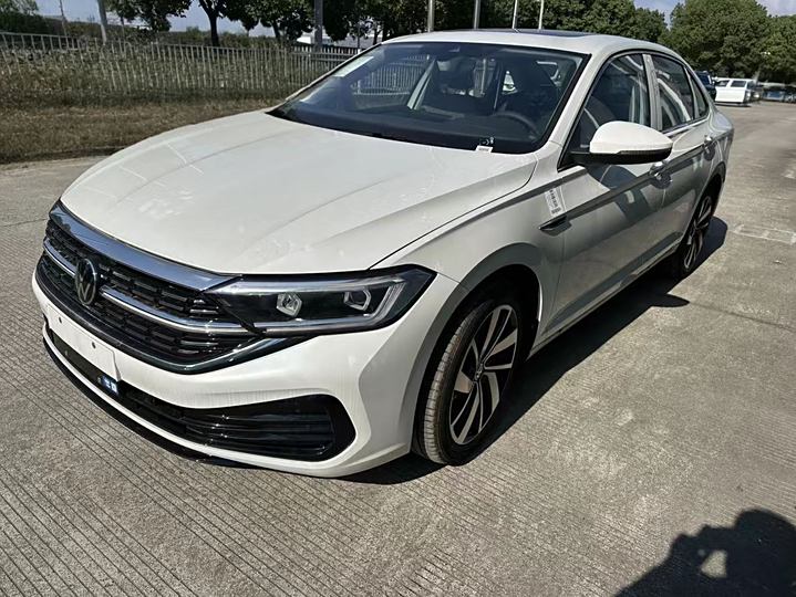Sagitar 2023 300TSI DSG Excellence Edition