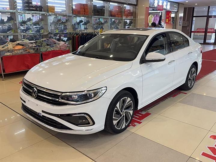 Bora 2023 200TSI DSG Smart PRO Edition