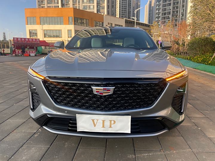 Cadillac GT4 2023 25T Premium Model