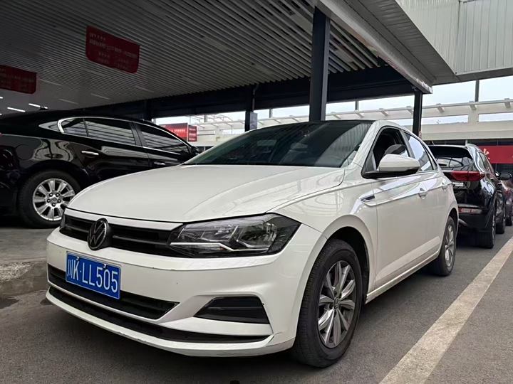 Polo 2021 Plus 1.5L Automatic Colorful Technology Edition