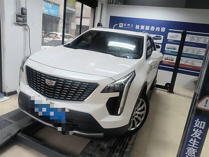 Cadillac XT4 2022 28T Two-wheel drive luxury model