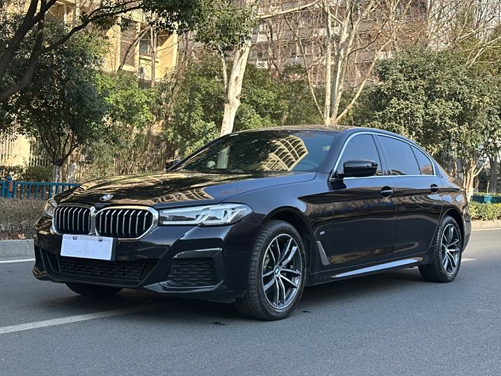 BMW 5 Series 2022 model facelift 2 525Li M sports suit