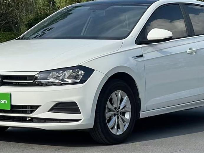 Polo 2023 Plus 1.5L Automatic Colorful Technology Edition