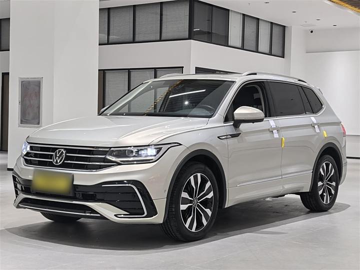Tiguan L 2023 330TSI automatic two-wheel drive R-Line Victory Edition