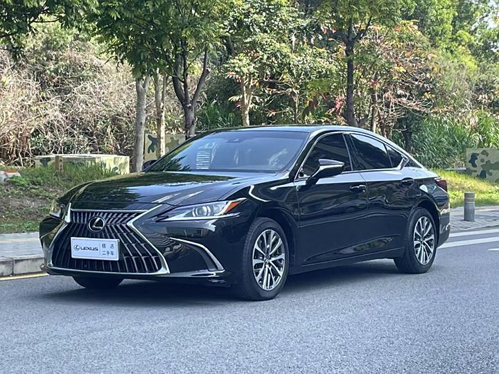 Lexus ES 2021 200 Excellent Edition