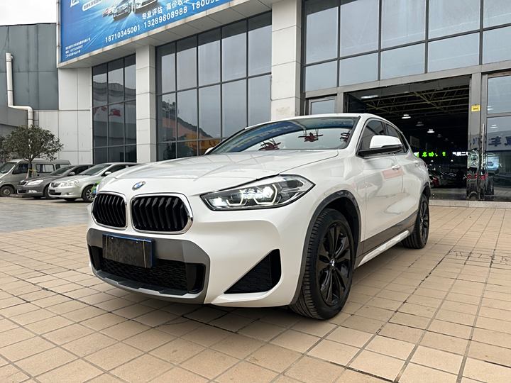 BMW X2 2020 sDrive20i M off-road set