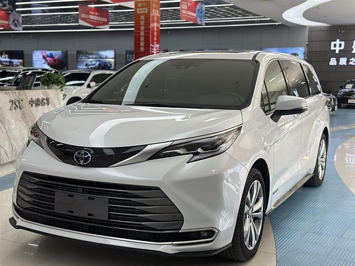 Sina SIENNA 2023 2.5L Hybrid Premium Edition