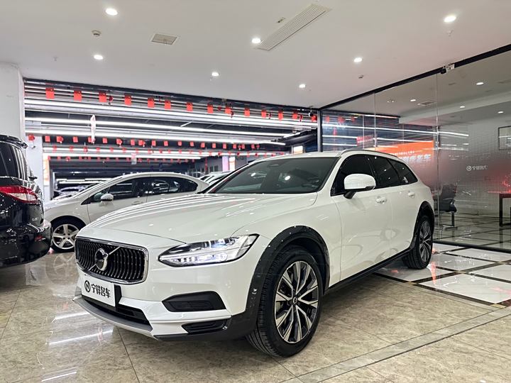 Volvo V90 2023 Cross Country B5 AWD Zhiyuan Edition