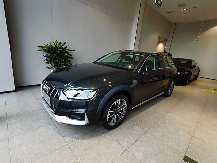 Audi A4 (imported) 2021 Allroid Quattro explore home