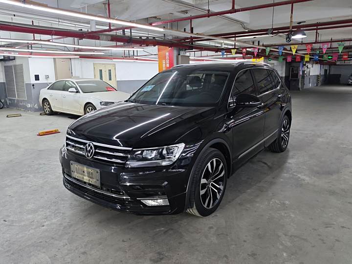 Tiguan L 2021 330TSI automatic two-wheel drive R-Line Victory Edition