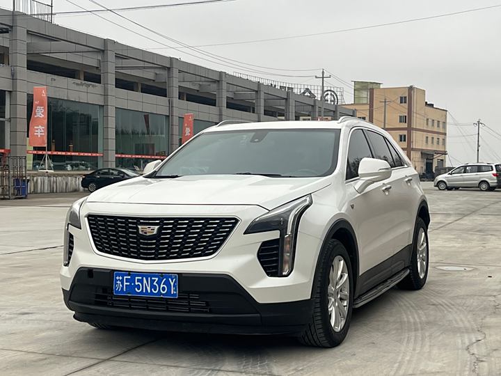 Cadillac XT4 2021 28T Two-wheel drive luxury model