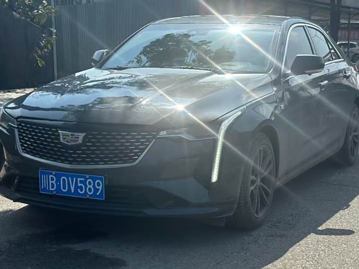 Cadillac CT4 2021 28T luxury model