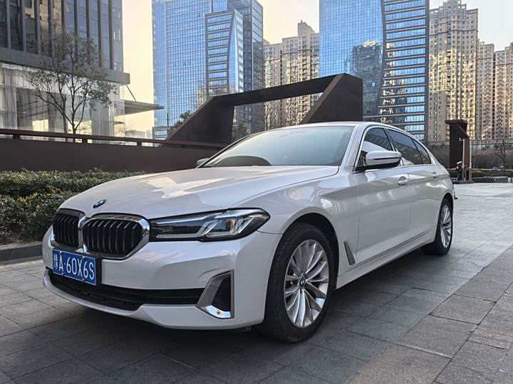 BMW 5 Series 2021 525Li Luxury Set