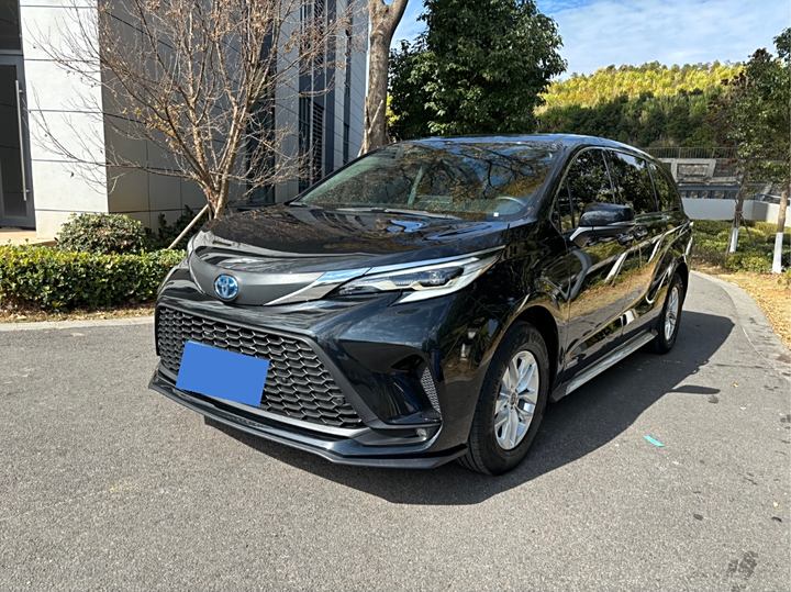 Grevia 2023 2.5L Hybrid Comfort Edition