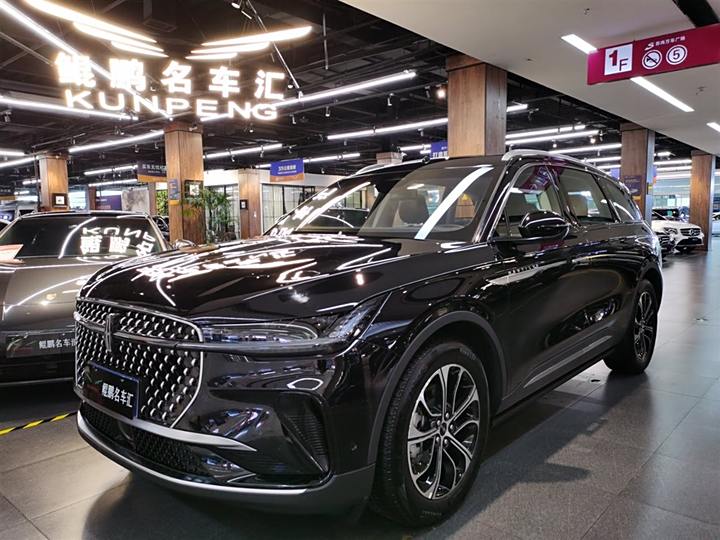 Navigator 2023 2.0T four-wheel drive Zunyi version