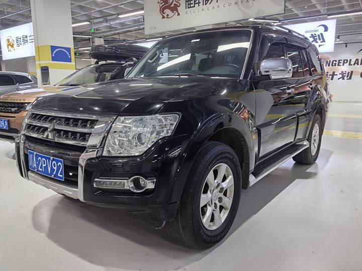 Pajero (imported) 2020 model 3.0L automatic comfort version