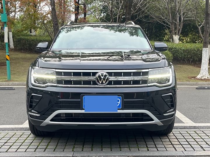 Touran 2021 330TSI Two-wheel drive honorable luxury version