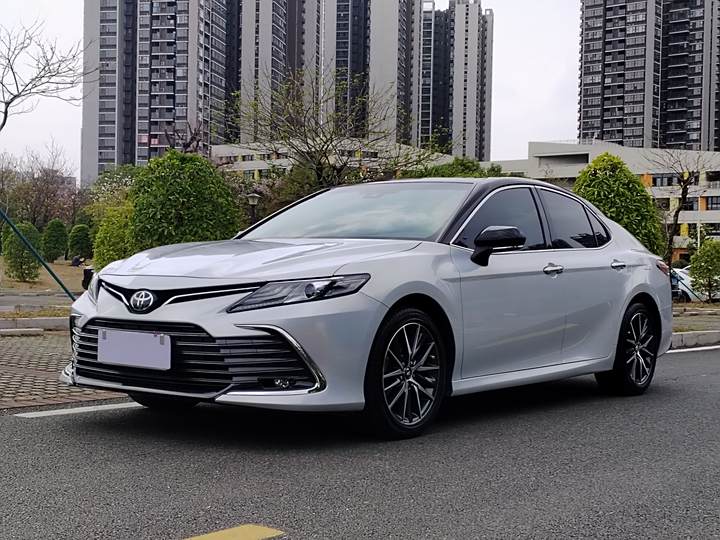 Camry 2021 2.5G Deluxe Edition