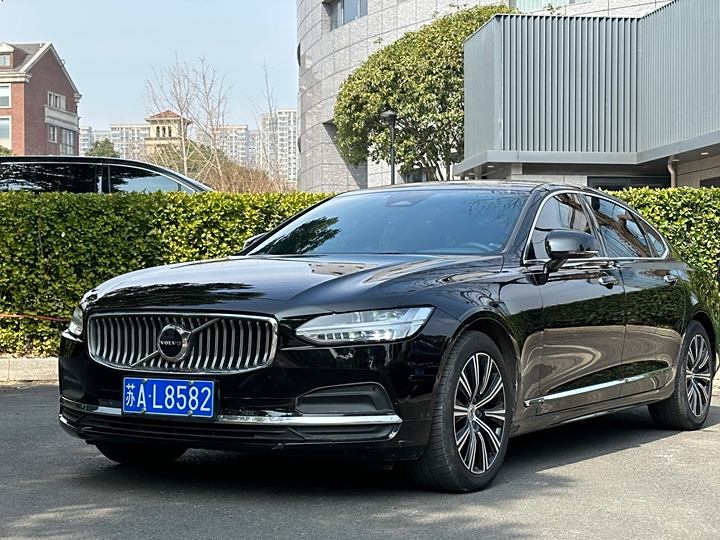 Volvo S90 2022 B5 Zhiyi Deluxe Edition