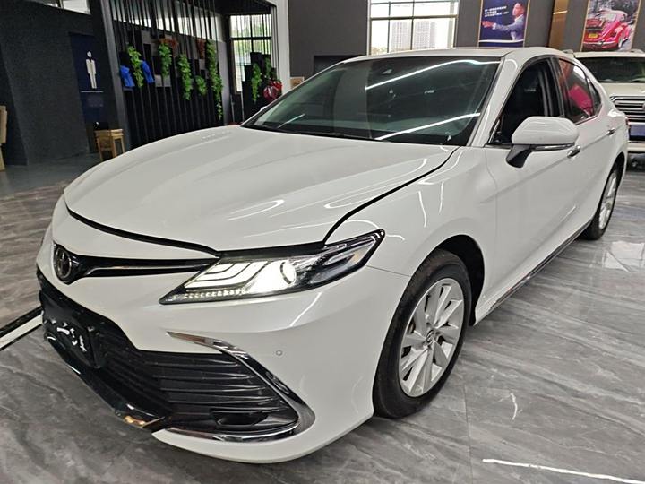Camry 2023 2.0G Deluxe Edition