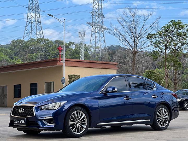 Infiniti Q50L 2018 2.0T Yixiang Version Guo VI
