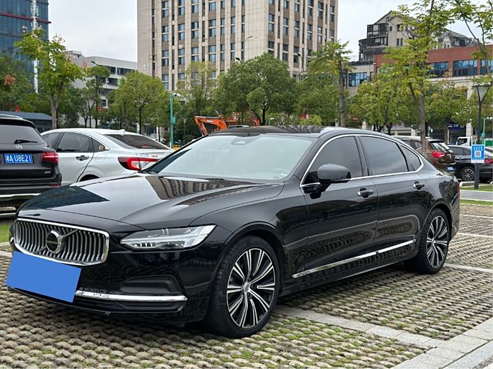 Volvo S90 2022 B5 Zhiyuan Deluxe Edition