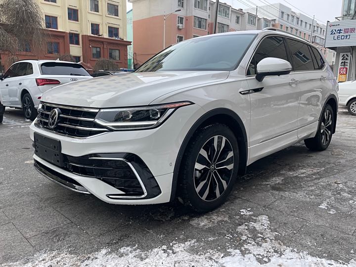 Tiguan L 2022 330TSI automatic two-wheel drive R-Line Victory Edition