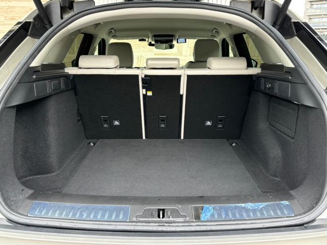 LAND ROVER RANGE ROVER VELAR R DYNAMIC SE 180PS